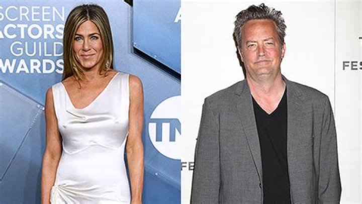 Jennifer Aniston Rejected Matthew Perry Years Before ‘Friends’ Began – Hollywood Life