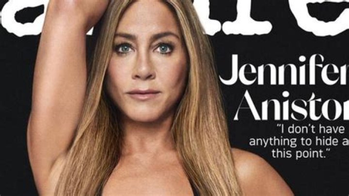 Jennifer Aniston Topless