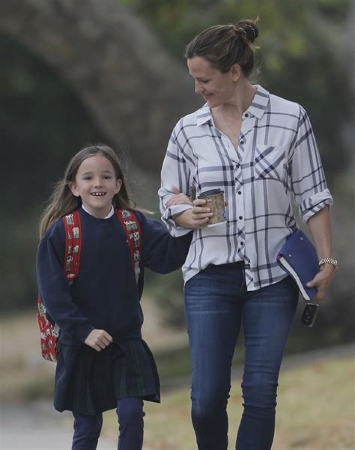 Jennifer Garner out with daughter Seraphina and son Samuel in LA