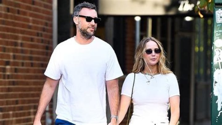 Jennifer Lawrence Confirms Baby’s Gender & Name For The 1st Time 7 Months After Giving Birth