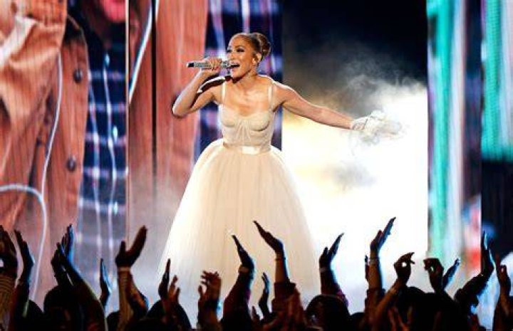 Jennifer Lopez Performing In White