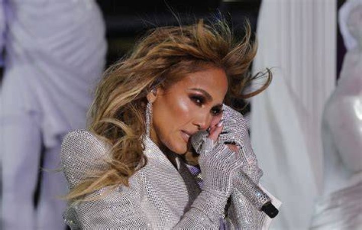 Jennifer Lopez Performs In Times Square