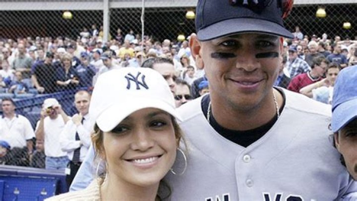Jennifer Lopez Throws Shade At Alex Rodriguez While Playing Softball – Hollywood Life