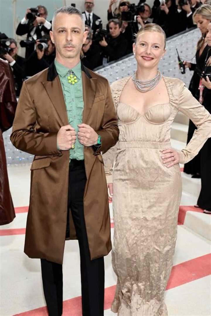 Jeremy Strong, Emma Wall
