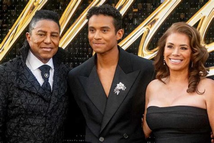 Jermaine Jackson, Jaafar Jackson, Jermajesty Jackson U.S. singer Jermaine Jackson, center, and his two sons, Jaafar, left, and Jermajesty, walk on the red carpet upon their arrival for the Asian Film Awards in Macau Macau Asian Film Awards