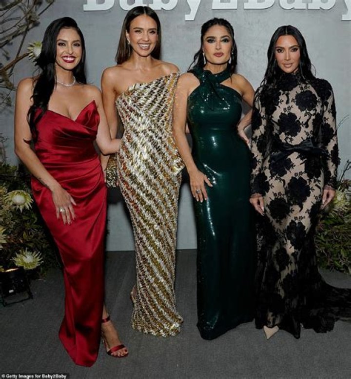 Jessica Alba and Vanessa Bryant