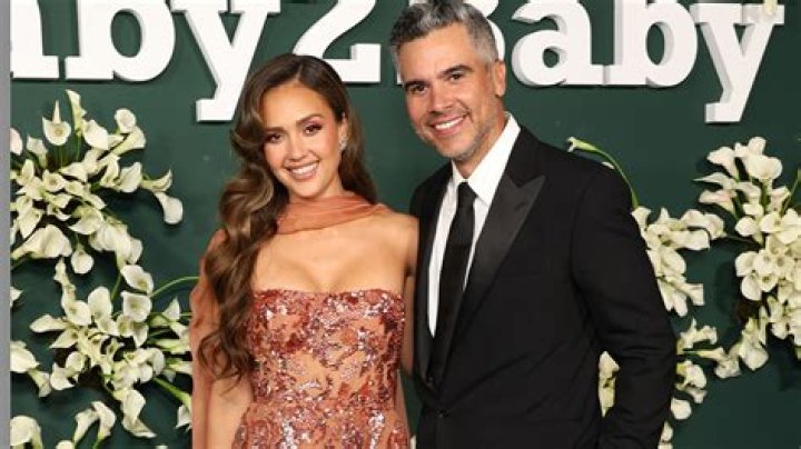jessica alba cash warren