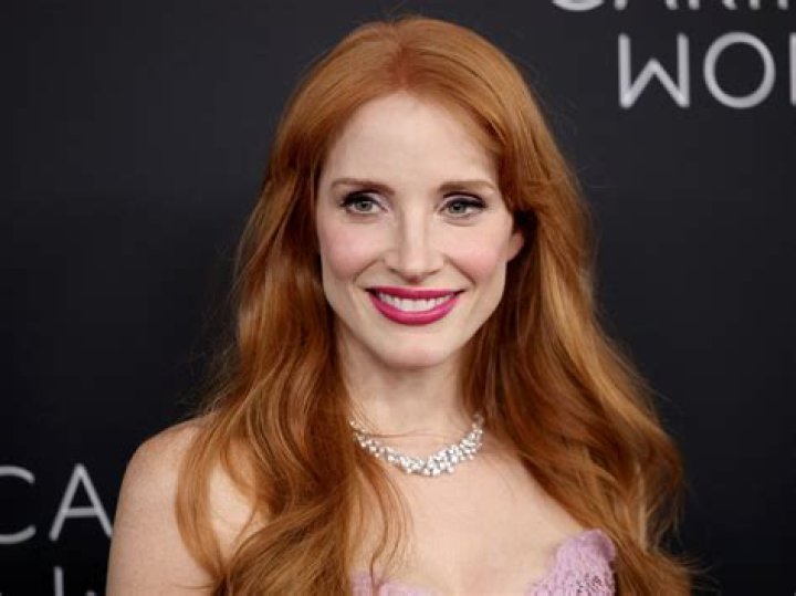 Jessica Chastain wears a dark green pant suit outside The View in New York City.Pictured: Jessica ChastainRef: SPL5519518 030223 NON-EXCLUSIVEPicture by: Christopher Peterson / SplashNews.comSplash News and PicturesUSA: +1 310-525-5808London: +44 (0)20 8126 1009Berlin: +49 175 3764 Rights