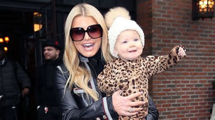 Jessica Simpson & Eric Johnson Send Daughter Birdie Off To Pre-School – Hollywood Life