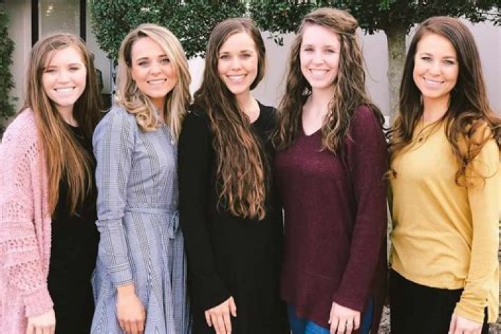 Jill Duggar Shades Family