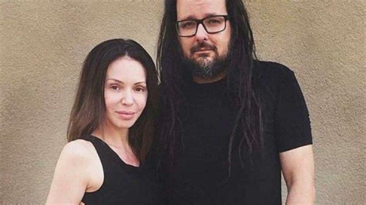 Joanthan Davis Reacts To Wife Deven’s Death In Emotional Tribute – Hollywood Life