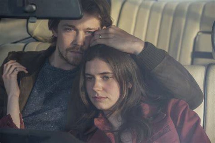 Joe Alwyn Alison Oliver