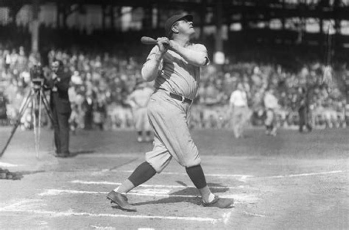 Joe DiMaggio: 5 Reasons You Should Read About Greatest Baseball Player Of All-Time