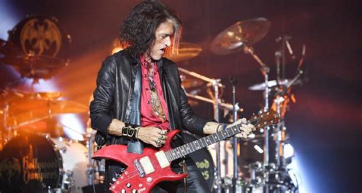 Joe Perry — PICS