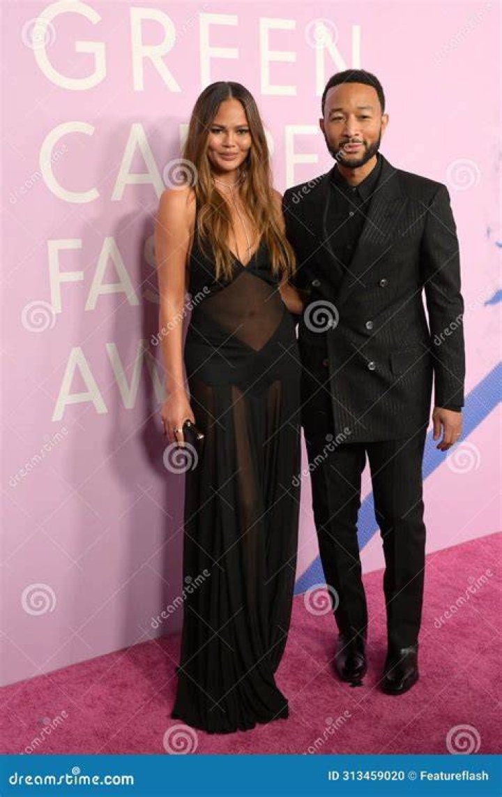 John Legend & Chrissy Teigen Stock u on Christmas Supplies