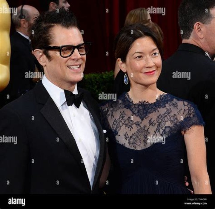 Johnny knoxville wife