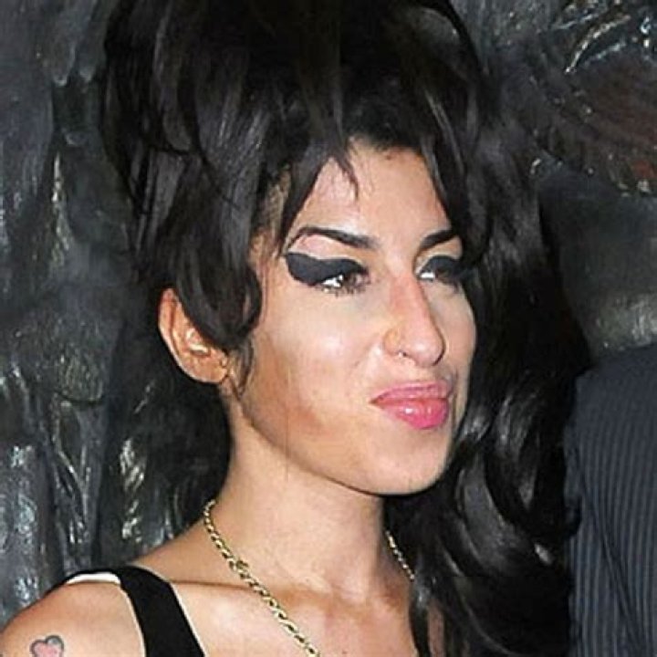 Johnny Weir Channels Amy Winehouse With Epic Makeover For ‘DWTS’ Icons Night — Pics