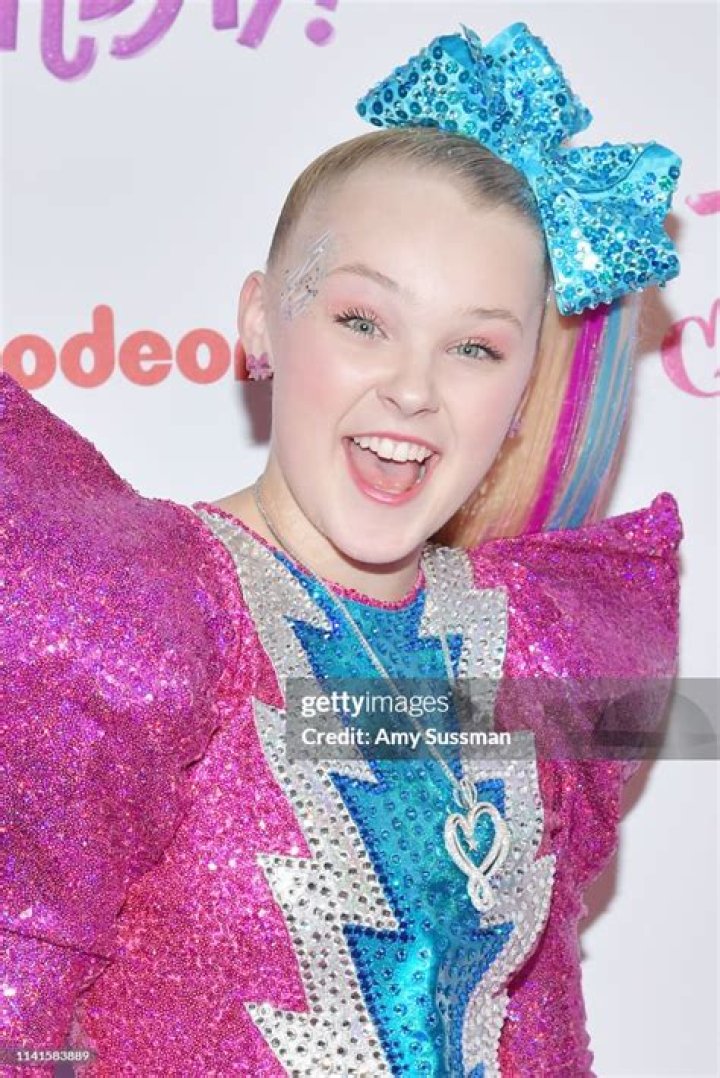 JoJo Siwa Celebrates Her Sweet 16 Birthday. 09 Apr 2019 Pictured: JoJo Siwa. Photo credit: AXELLE/BAUER-GRIFFIN / MEGA TheMegaAgency.com +1 888 505 6342 (Mega Agency TagID: MEGA397354_002.jpg) [Photo via Mega Agency]