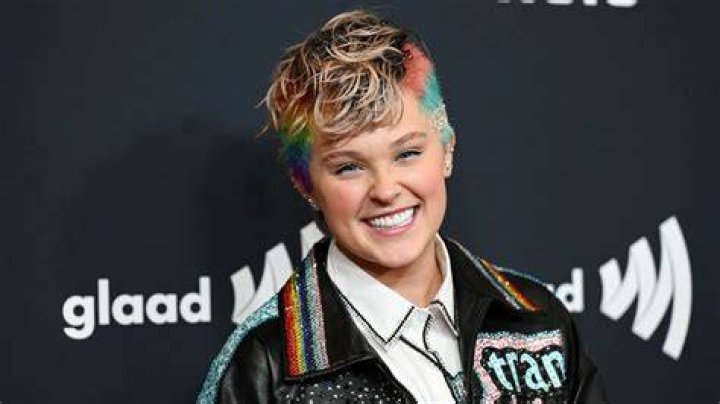 JoJo Siwa Hosts A Fan Event In NYC