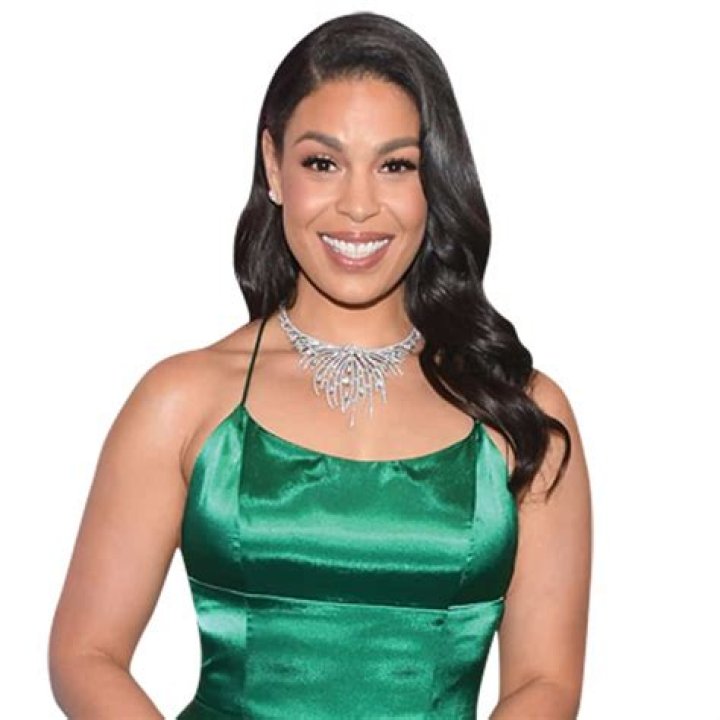 Jordin Sparks in green