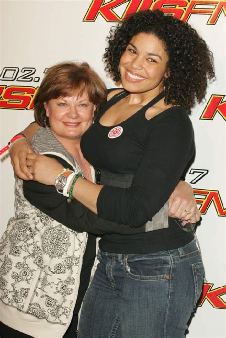 Jordin Sparks shimmers