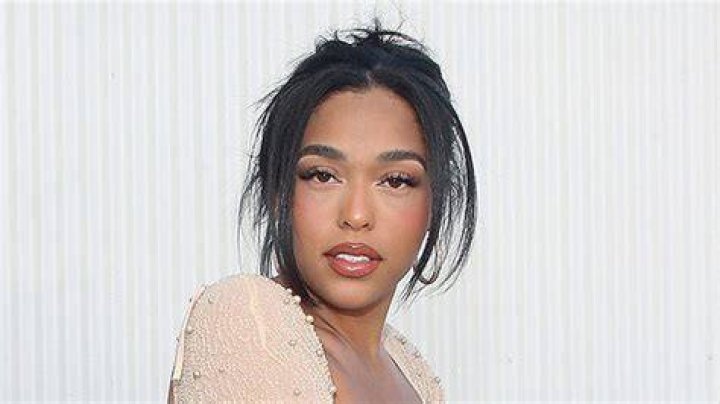 Jordyn Woods Is Naked As She Recreates ‘Birth Of Venus’ On Birthday – Hollywood Life