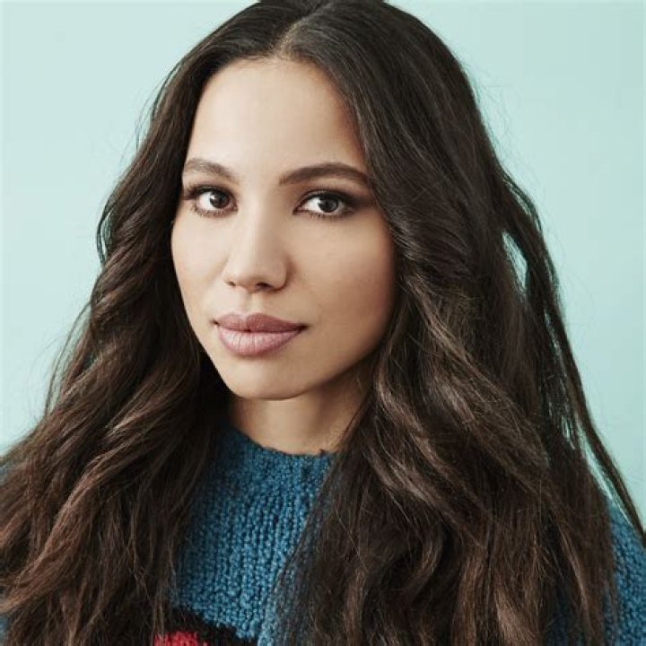 Jurnee Smollett-Bell