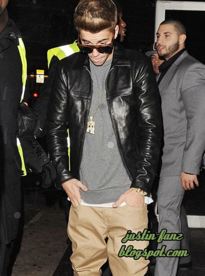 Justin Bieber Clubbing