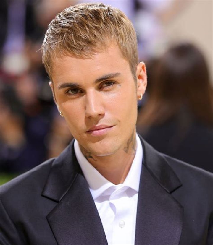 Justin Bieber Gay
