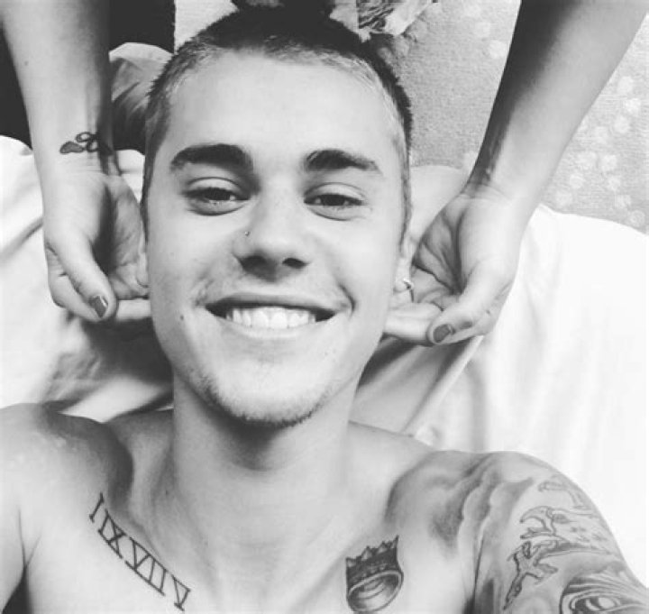 Justin Bieber Gets Massage