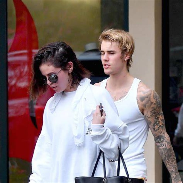 Justin Bieber Selena Gomez Look Alike