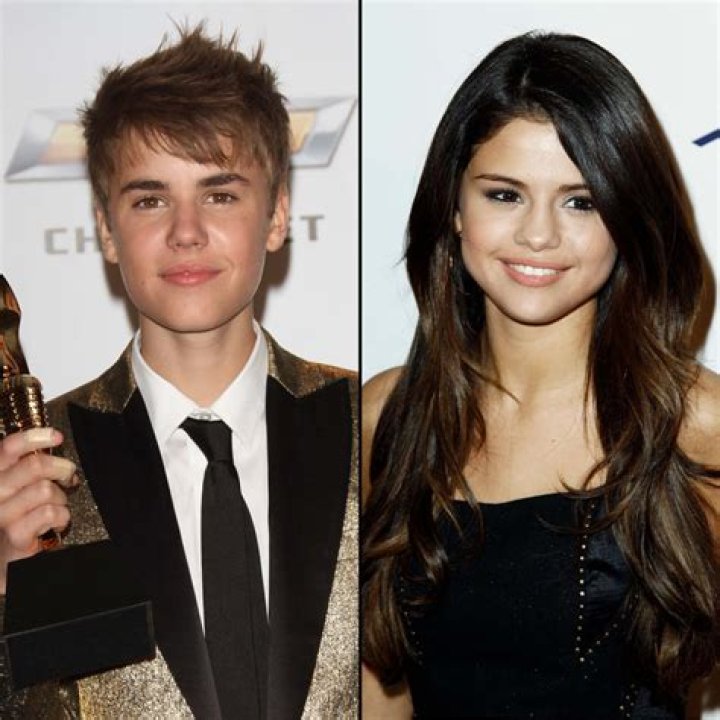 Justin Bieber & Selena Gomez Show PDA On Two New Secret Dates