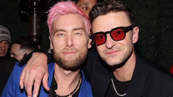 Justin Timberlake Ignores Lance Bass’ Call During A TikTok Video – Hollywood Life