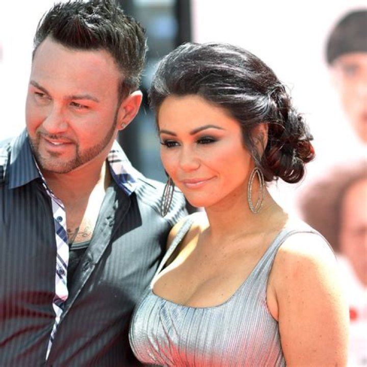 JWoww accuses Roger Mathews abuse