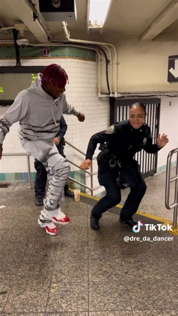Kaia Gerber Joins the TikTok Craze & Shows Off Her Dance Moves During Quarantine