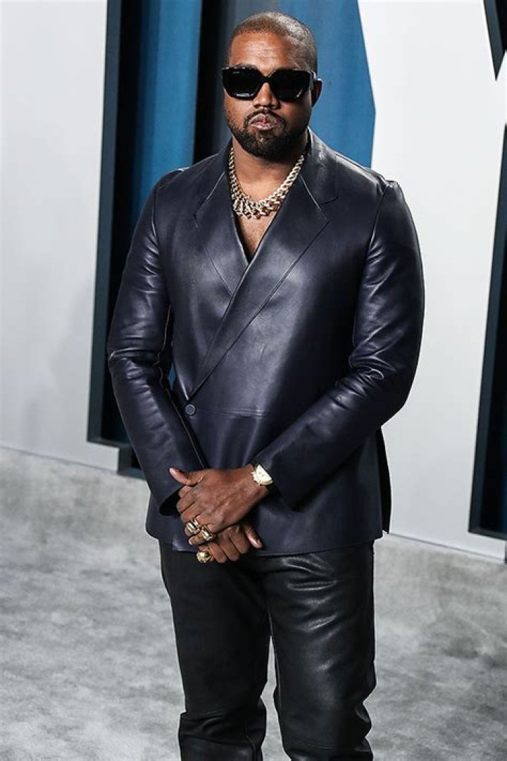 Kanye West Is Spotted With Ex Vinetria At Beverly Hills Hotel: Photo – Hollywood Life