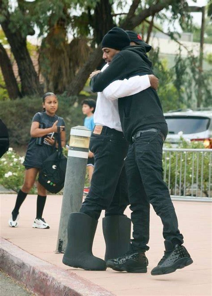 Kanye West runs into Nick Cannon at their kids&rsquo; basketball game