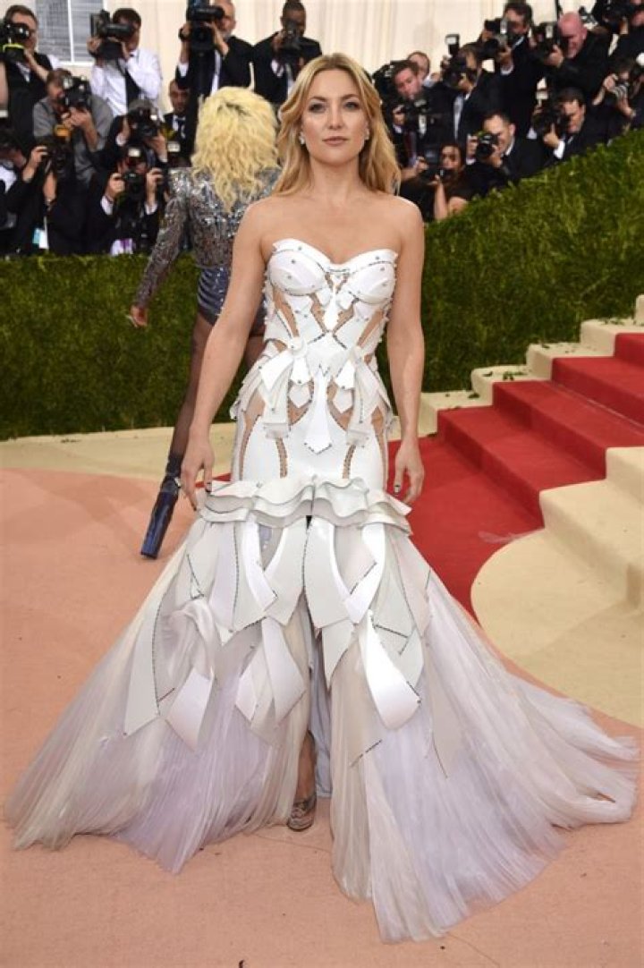 Kate Hudson Costume Institute Gala Benefit celebrating China: Through the Looking Glass, Metropolitan Museum of Art, New York, America - 04 May 2015 2015 Met Gala Costume Institute Benefit - celebrating the opening of China: Through the Looking Glass WEARING MICHAEL KORS