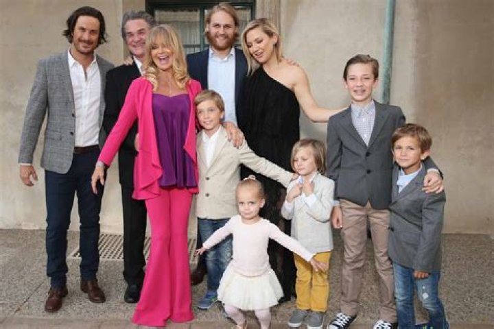 kate hudson kids in italy