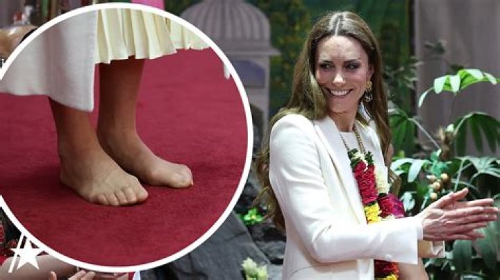 Kate Middleton’s Feet In India — Goes Barefoot & Reveals Tortured Feet – Hollywood Life
