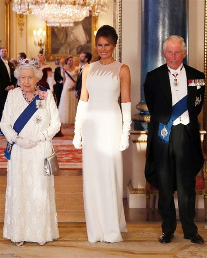 Kate Middleton’s White Gown & Melania Trump’s Dress – UK State Dinner – Hollywood Life