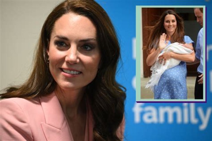Kate Middleton&rsquo;s Adorable Baby Bump Begins To Show In Black Skinny Jeans & Fitted Tee Outfit