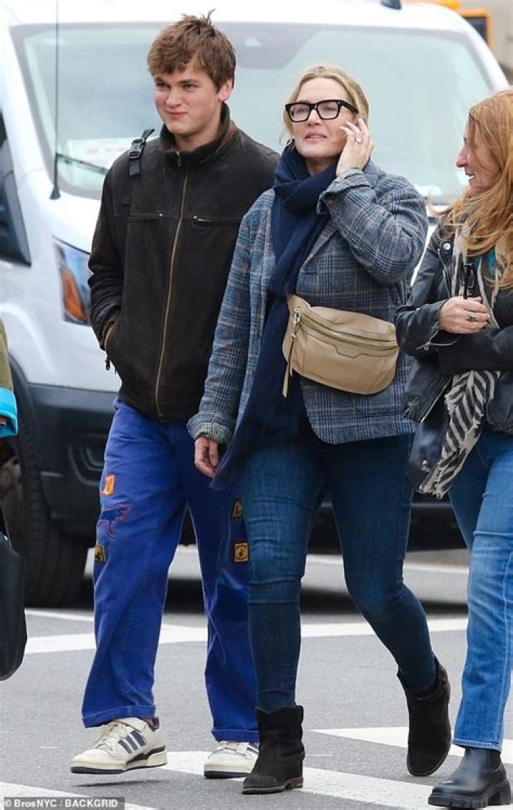 Kate Winslet & Sam Mendes In New York With Mia
