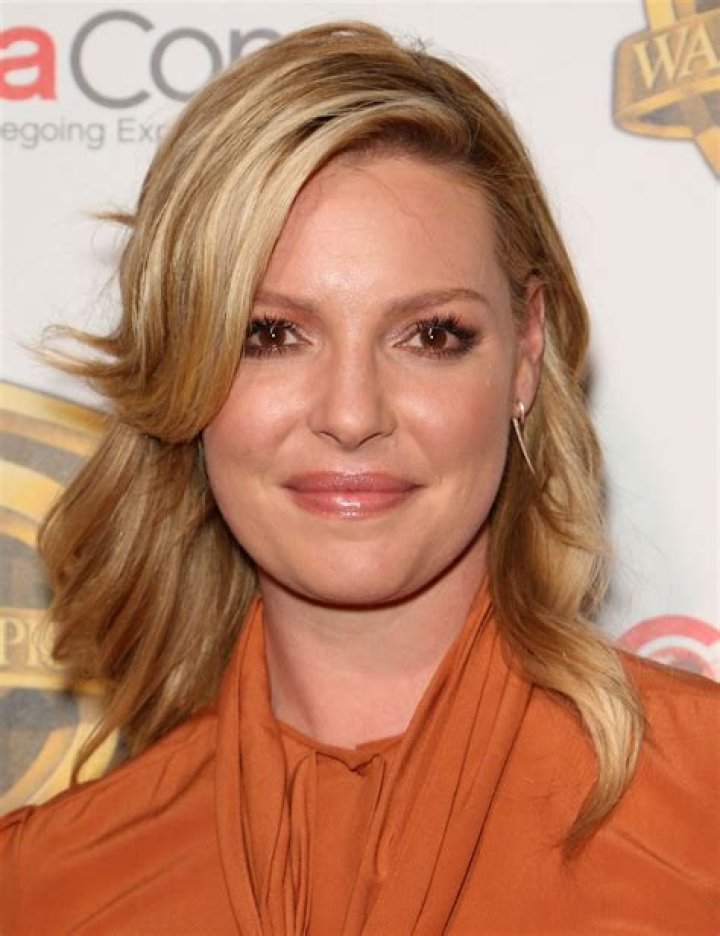 Katherine Heigl’s Favorite Pressed Powder is 30% Off – Hollywood Life