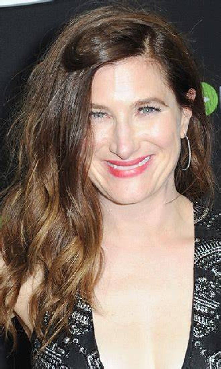 Kathryn Hahn Celeb Profile – Hollywood Life