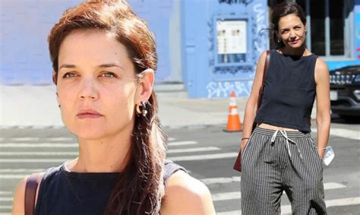 Katie Holmes&rsquo; Nose Ring