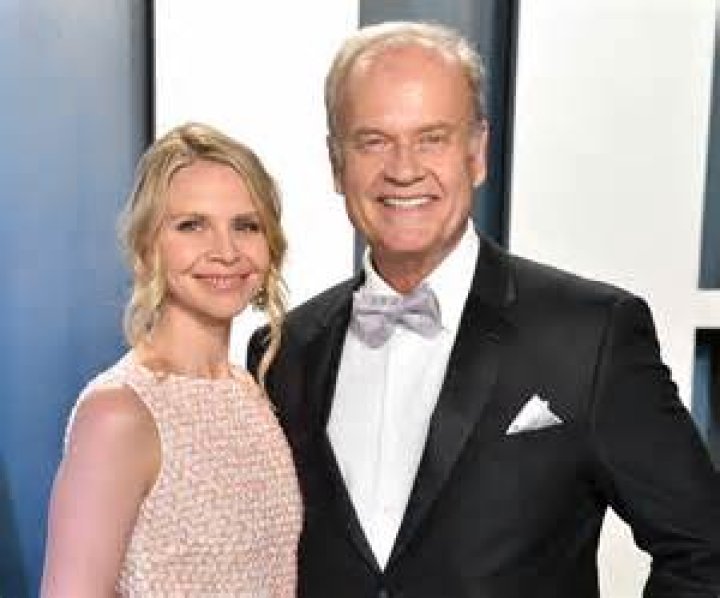 Kelsey Grammer & Family Take A Day Trip