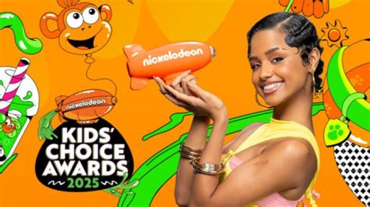 ‘Kenan & Kel’ Reunite To Honor Dan Schneider At Kids’ Choice Awards