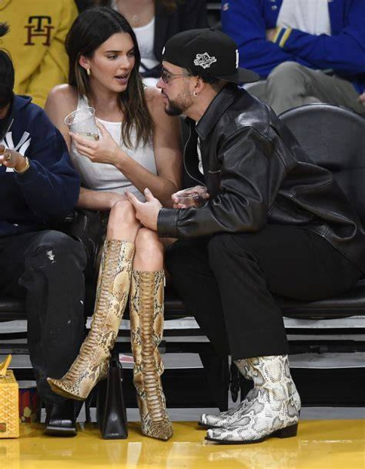 Kendall Jenner Claps Back With ‘Tweet Of The Year’ After Fan Claims NBA Players Are ‘Passing’ Her ‘Around’