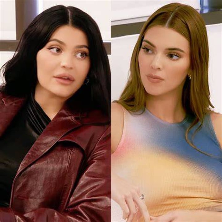 kendall jenner kylie jenner joke fighting